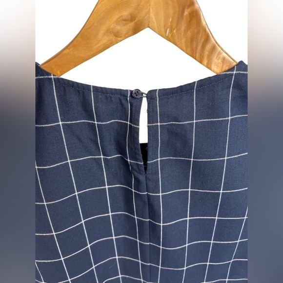 J.Crew Dark Navy Window Pane Plaid Top Size M. - Picture 5 of 11